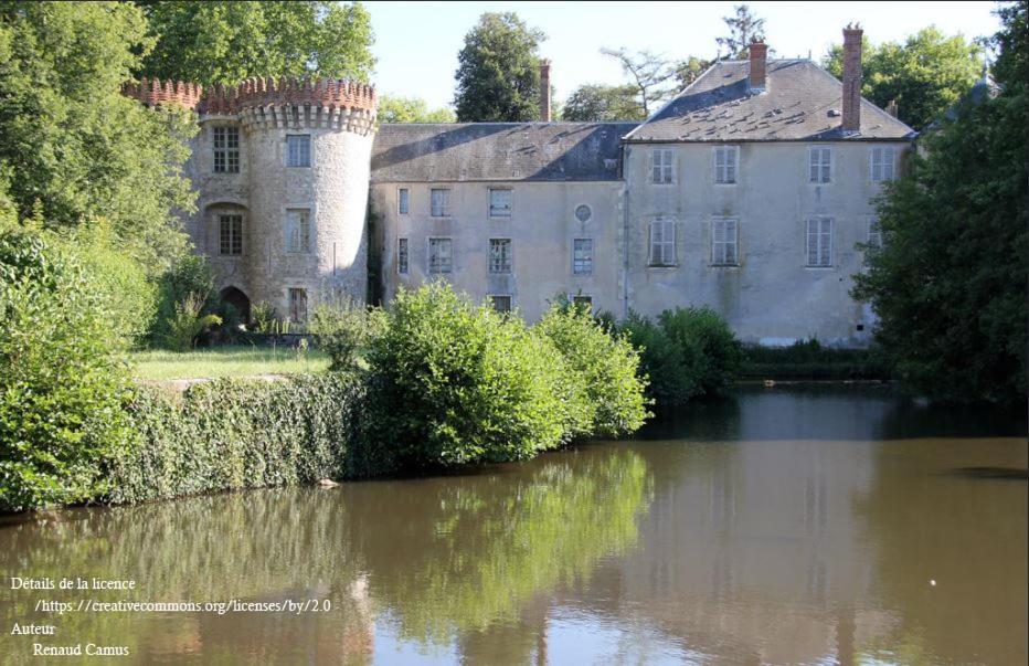 Appartement en plein cœur de Milly-la-Forêt Extérieur photo