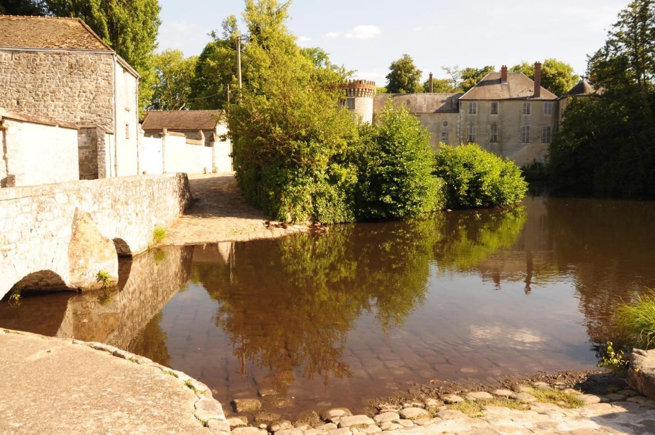 Appartement en plein cœur de Milly-la-Forêt Extérieur photo